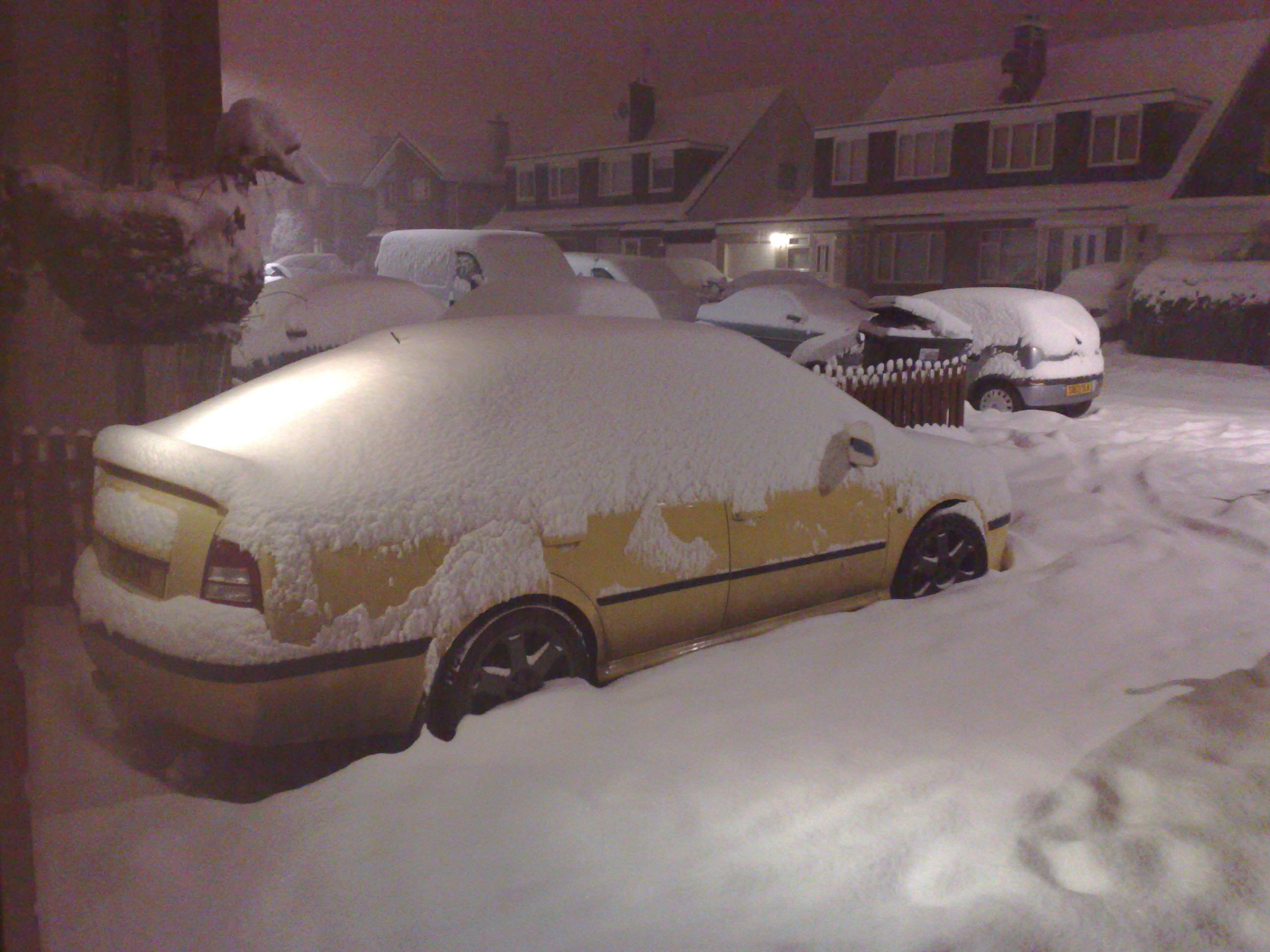 Snow Hits Pistonheads Scotland