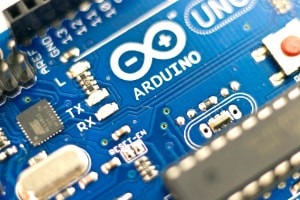 Arduino and Programming in Internet of Things