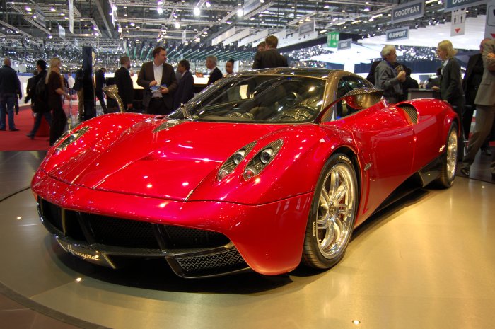 RE: Pagani Huayra 'In The Carbon' - Page 3 - General Gassing - PistonHeads