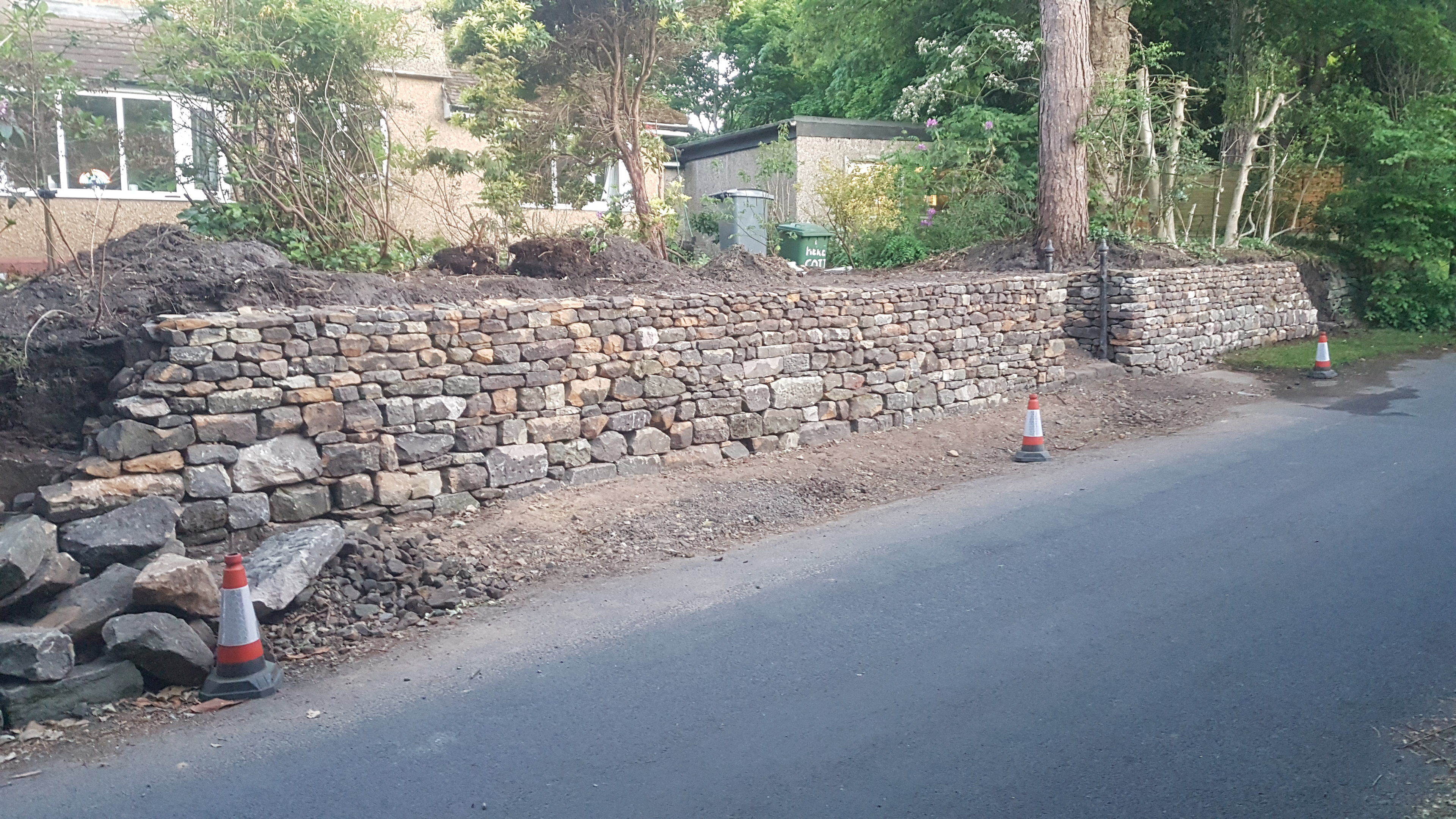 Rebuilding garden wall cost - Page 1 - Homes, Gardens and DIY - PistonHeads