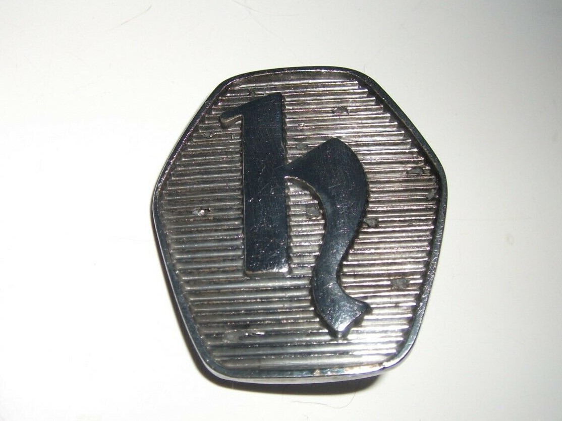 Does anyone recognise this badge?? - Page 1 - Classic Cars and Yesterday's Heroes - PistonHeads