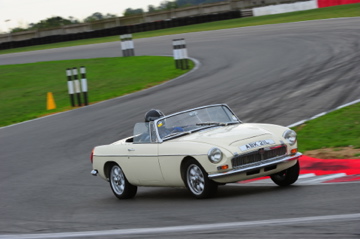 MGC gets new engine - Page 1 - MG - PistonHeads