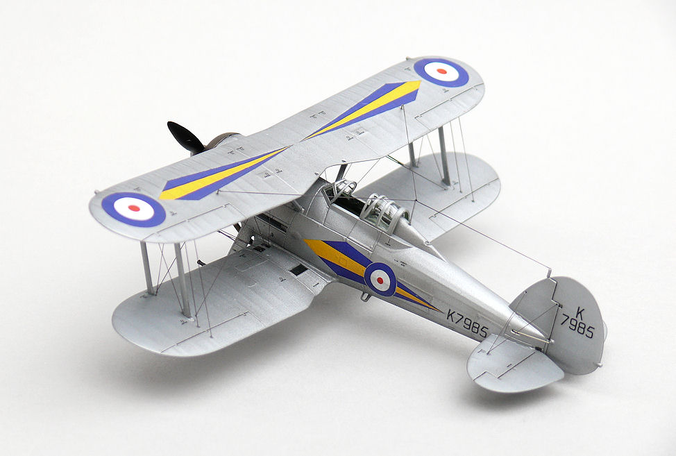 Airfix r 18. Истребитель Глостер Гладиатор. Глостер Гладиатор самолет. Гладиатор самолет. Самолет Raf Gladiator.