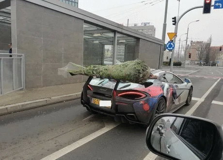 UK plated McLaren with Xmas tree. Anyone from here?  - Page 1 - General Gassing - PistonHeads