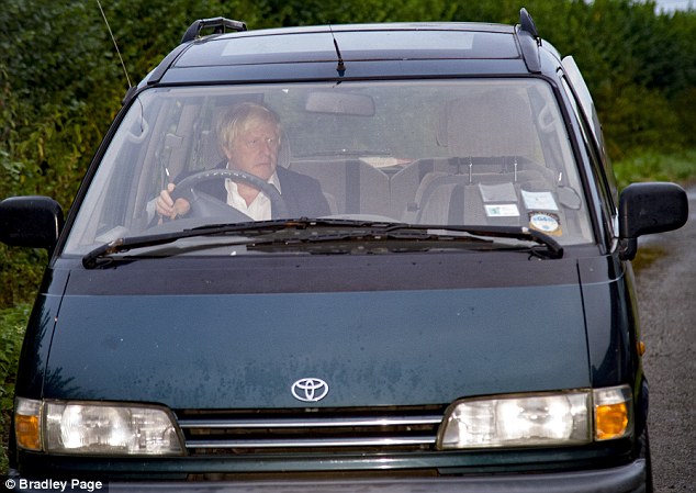 Boris Johnson drives a battered Toyota Previa?!!?? - Page 1 - General Gassing - PistonHeads