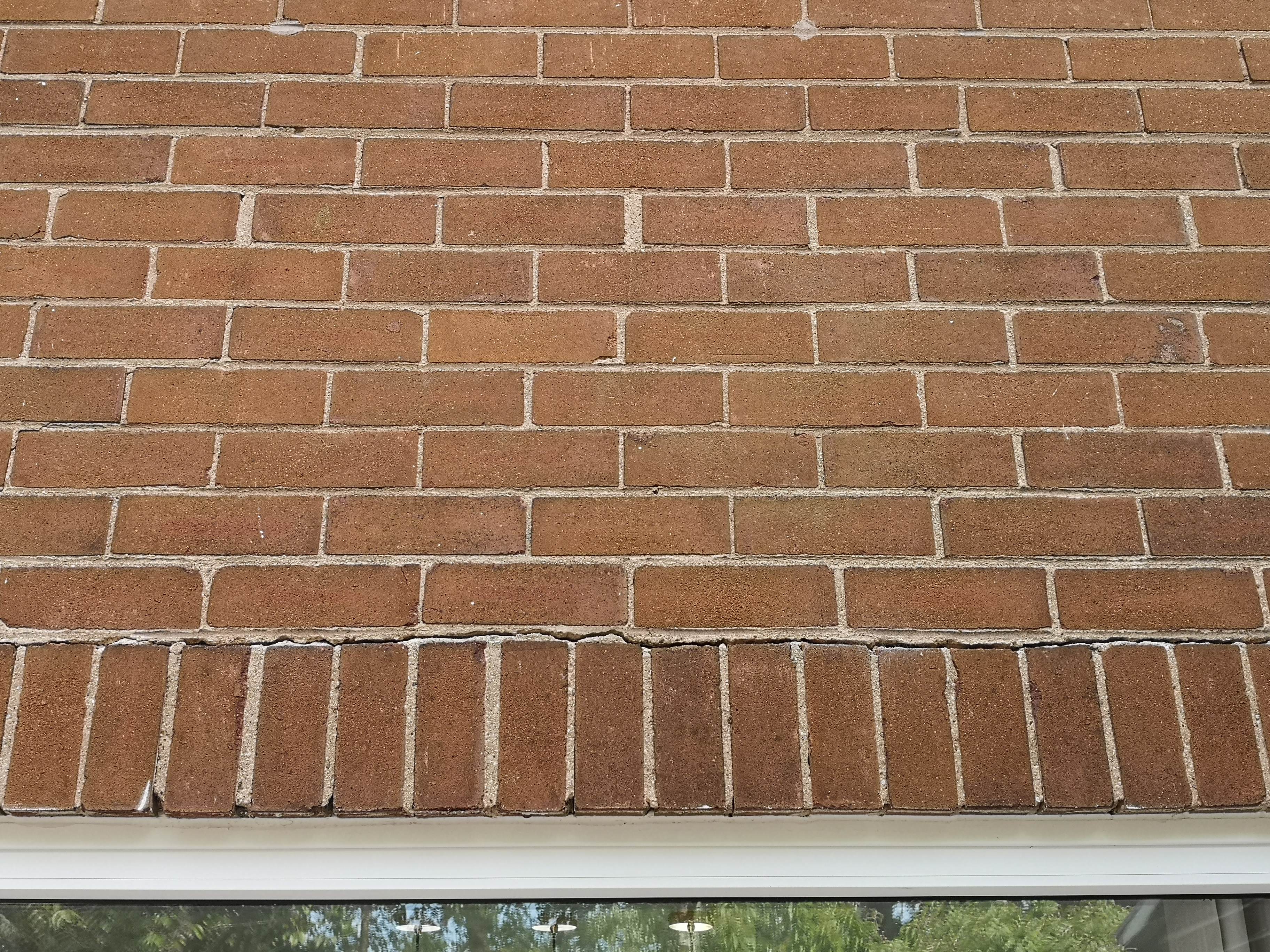 Bricks sagging above windows - Page 1 - Homes, Gardens and DIY - PistonHeads