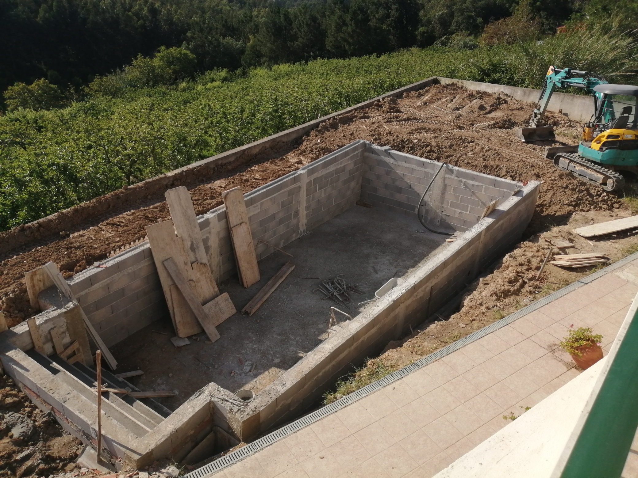 2 month portuguese pool project - Page 2 - Homes, Gardens and DIY - PistonHeads