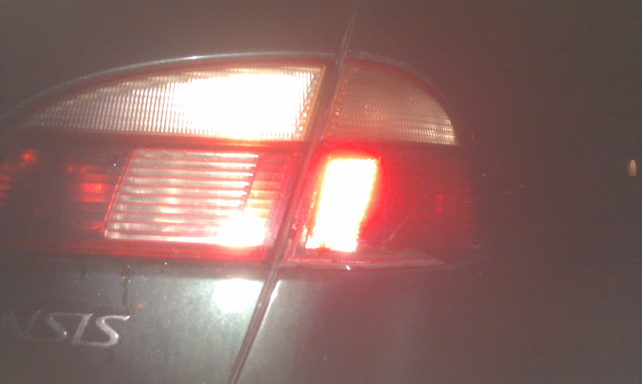 Light Pistonheads Mot Damaged Failure Tail