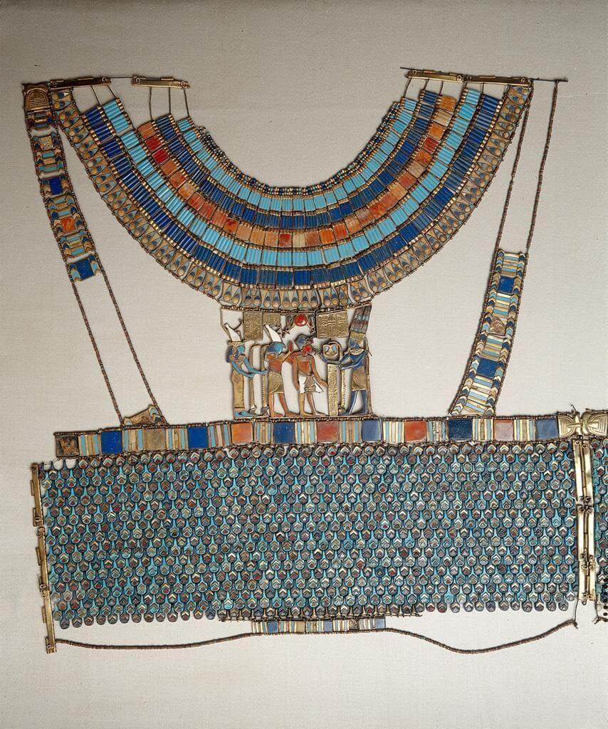 egypt-museum:
“ Corselet of Tutankhamun This combined corselet, collar, and pectoral, is a magnificent piece of jewelry considered to be a royal and official article of clothing, depicted in relief and sculpture throughout the Egyptian history.
In...