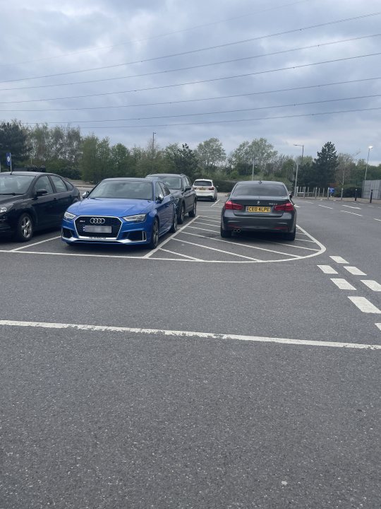 The BAD PARKING thread [vol4] - Page 616 - General Gassing - PistonHeads UK