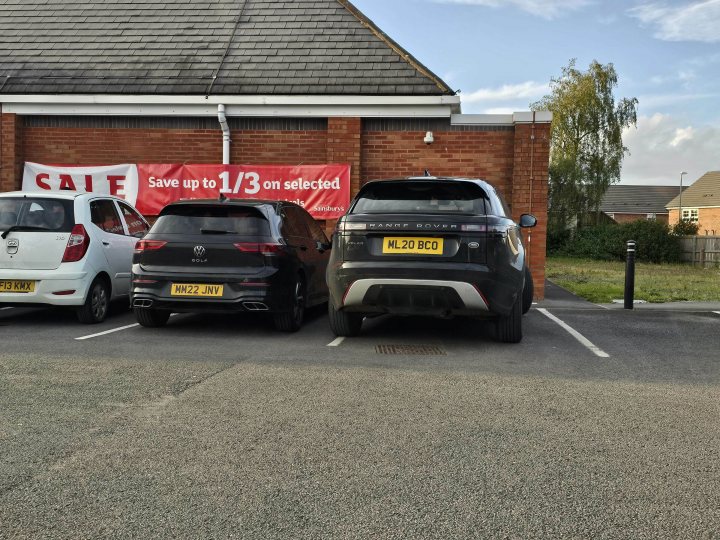 The BAD PARKING thread [vol4] - Page 665 - General Gassing - PistonHeads UK - 