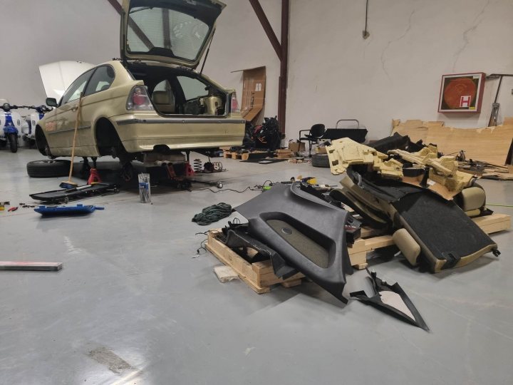 Cheap and nasty E46 project for future silliness - Page 1 - Readers' Cars - PistonHeads UK