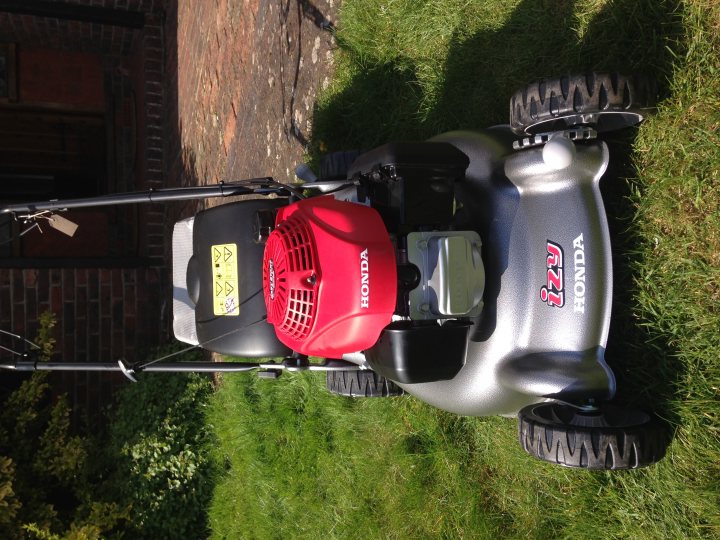 New to petrol lawnmowers - Page 1 - Homes, Gardens and DIY - PistonHeads