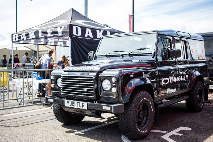 Landrover Defender 110 Twisted Edition stolen!  - Page 1 - General Gassing - PistonHeads