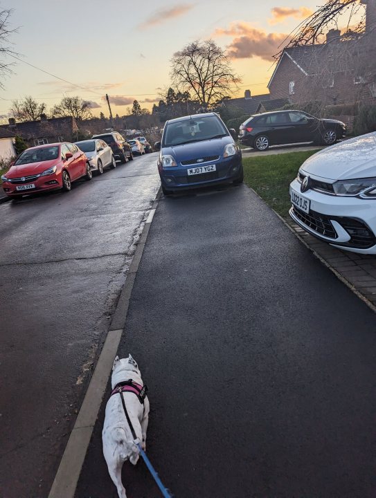 The BAD PARKING thread [vol4] - Page 607 - General Gassing - PistonHeads UK