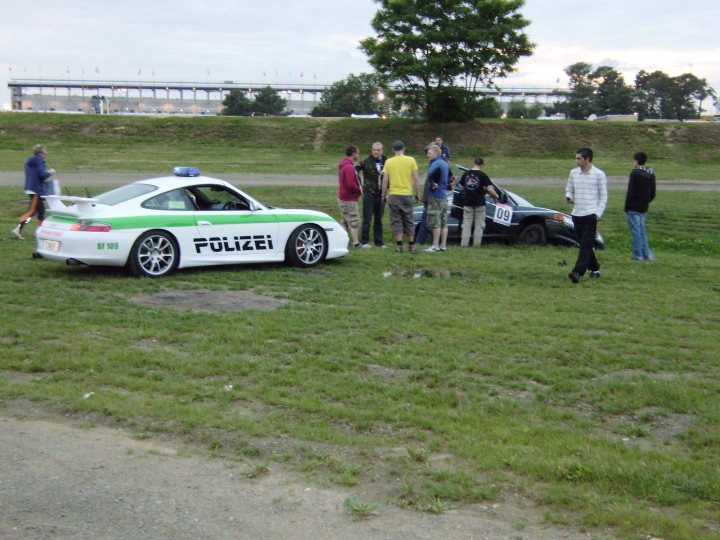 Polizei Pistonheads