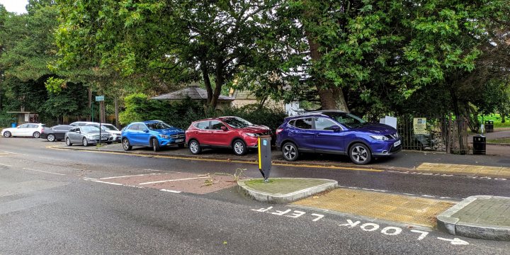 The BAD PARKING thread [vol4] - Page 254 - General Gassing - PistonHeads
