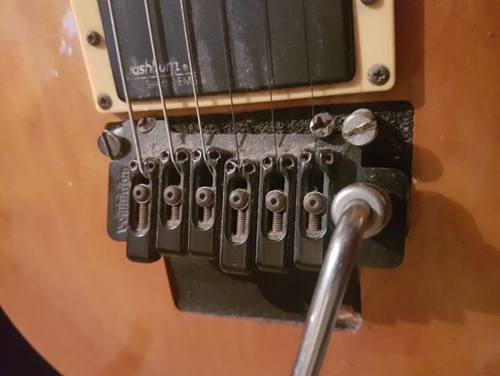 FAO guitar builders/modders: Recommend me a Floyd Rose trem - Page 1 - Music - PistonHeads