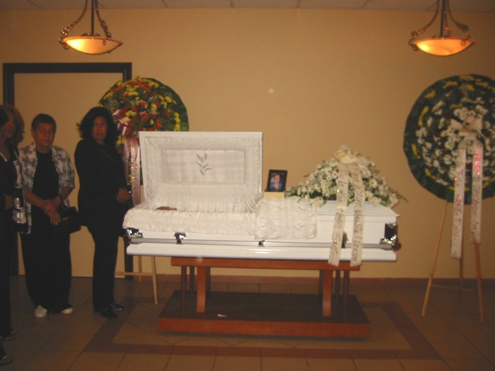 Coffin Viewing Memorial Funeral
