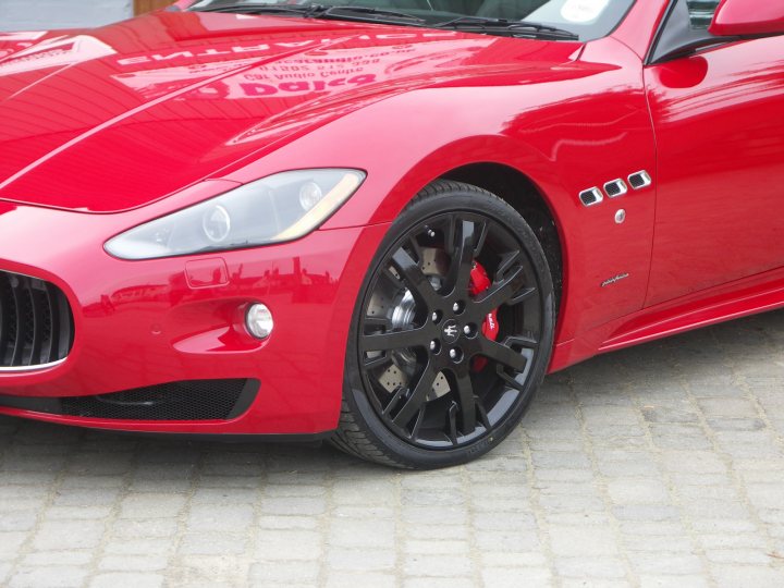 Stinger Pistonheads Gran Turismo Dsi Vid Maserati Plate
