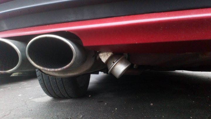 What's this on my exhaust?  - Page 1 - Home Mechanics - PistonHeads
