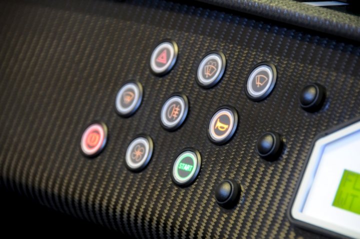 New Style Dash Switches on my R500 - Page 1 - Caterham - PistonHeads