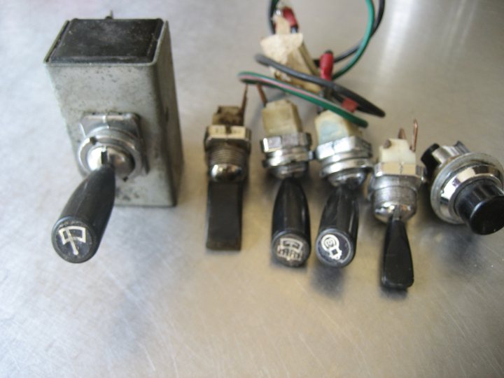 Switches Series Pistonheads Panel Vixen