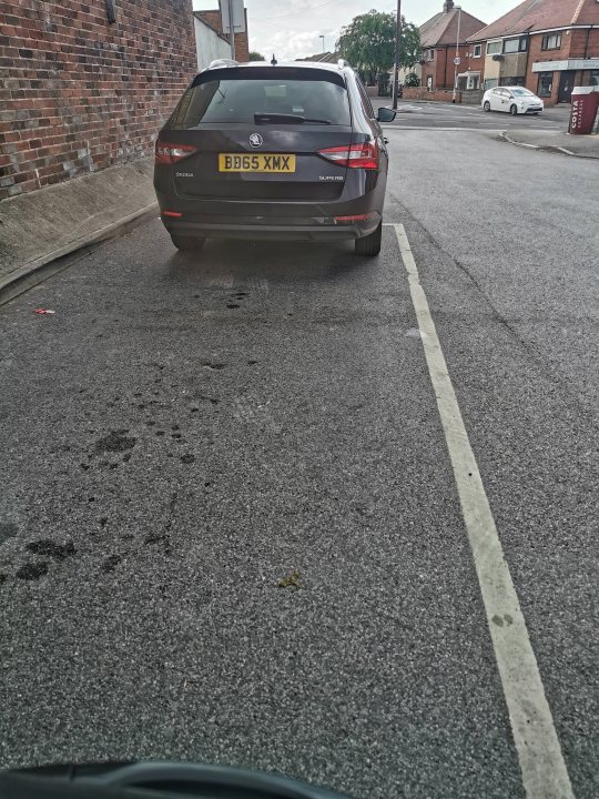 The BAD PARKING thread [vol4] - Page 393 - General Gassing - PistonHeads UK