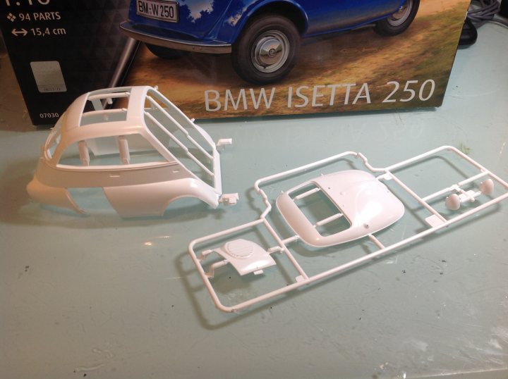 Revell BMW Isetta 250 1:16 scale - Page 1 - Scale Models - PistonHeads