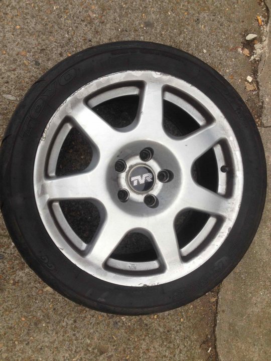 17" cerbera stock alloys -with tyres, pick up only - £!20