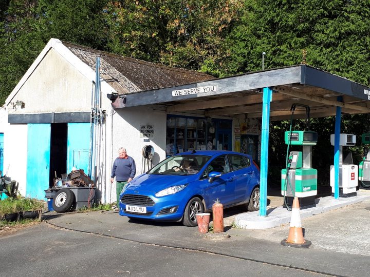 The Humer Unbeam Interesting Filling Stations Thread - Page 43 - General Gassing - PistonHeads