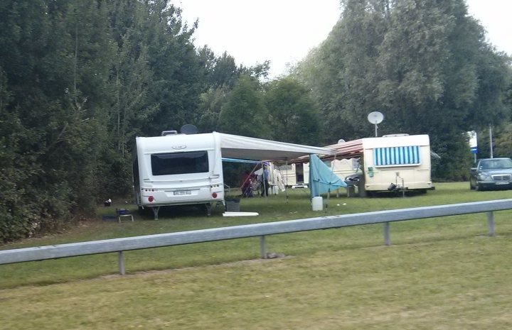 Caravans on a traffic roundabout - Page 1 - Tents, Caravans & Motorhomes - PistonHeads