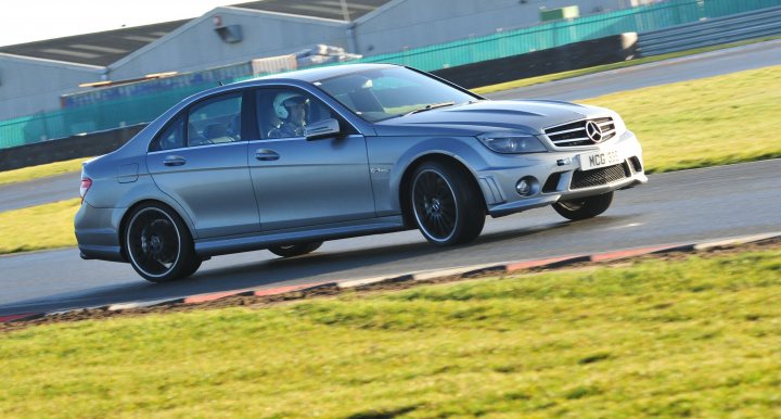 Looking into getting a c63 - Page 1 - Mercedes - PistonHeads