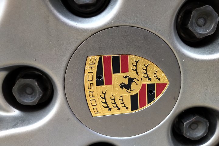 Porsche Middle Caps. - Page 1 - General Gassing - PistonHeads