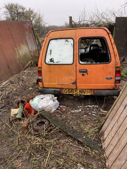 Spotted Ordinary Abandoned Vehicles - Page 69 - General Gassing - PistonHeads UK