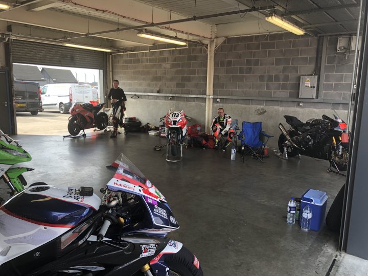 the bb trackday thread.   - Page 393 - Biker Banter - PistonHeads
