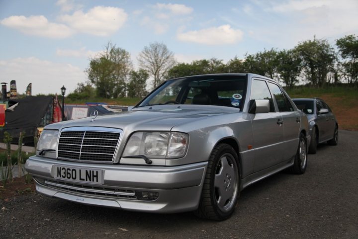 Specialist Dealers. Worth the Premium for Older Mercs? - Page 1 - Mercedes - PistonHeads