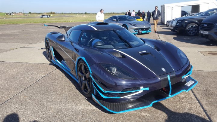 RE: Koenigsegg?One:1:?Showpiece of the Week - Page 2 - General Gassing - PistonHeads