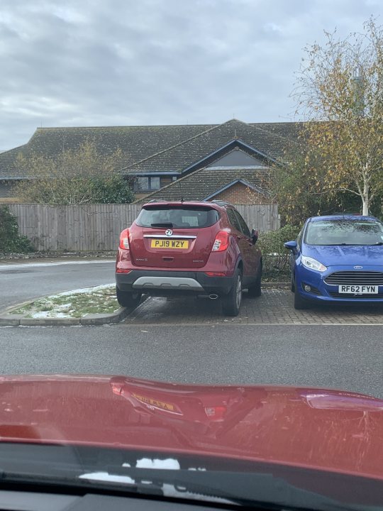 The BAD PARKING thread [vol4] - Page 445 - General Gassing - PistonHeads UK