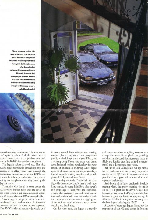 The image shows a page from a magazine, which appears to focus on cars, as there are several vehicles displayed. The photo in the corner of the page captures a view of several cars from an elevated perspective. The cars are dark-colored and parked close to each other.

The text on the page discusses the Jaguar FX, specifically the sporty nature of its design, its engines, and the comfort and driving experience associated with it. The arched cut-out design in the texture of the page frames the central content. 

The text and imagery suggest that the magazine is discussing the features and experiences of driving the Jaguar FX. The cars in the photo are luxury vehicles, which aligns with the magazine's theme. The text is written in a formal style, common in automotive reviews.