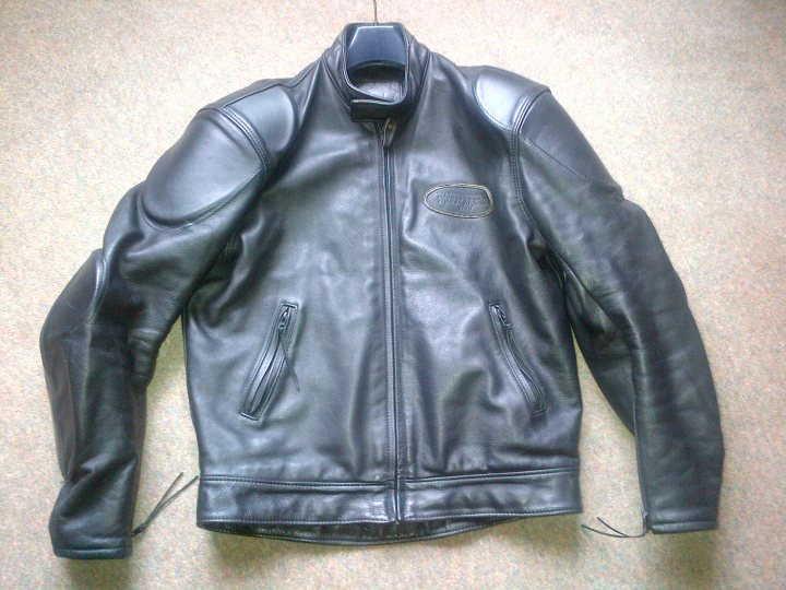 Identify This Jacket Please - Page 1 - Biker Banter - PistonHeads