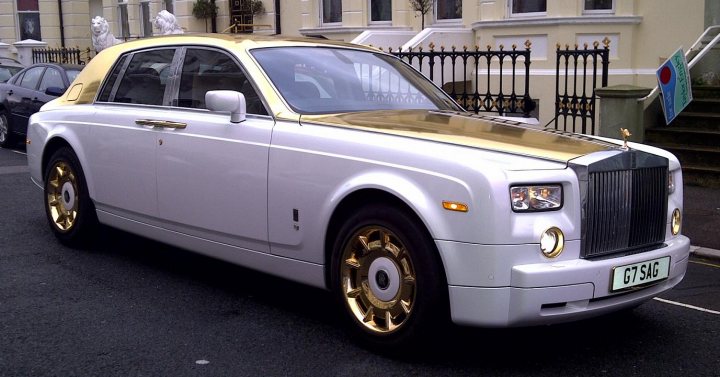 Royce Rolls Phantom Gold Pistonheads