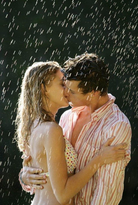 Kiss Rain Couple