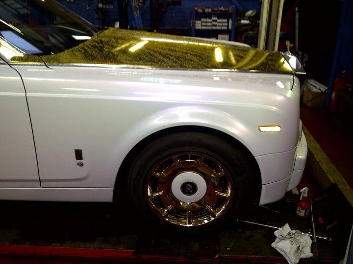 Royce Phantom Pistonheads Gold Rolls