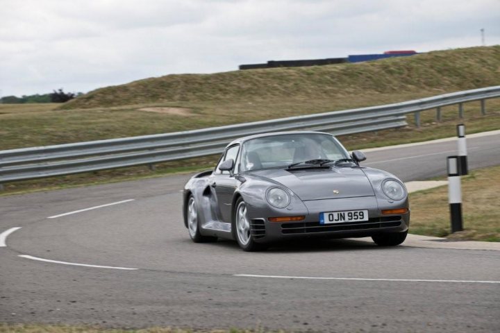 RE: Spotted: Porsche 959 prototype - Page 2 - General Gassing - PistonHeads