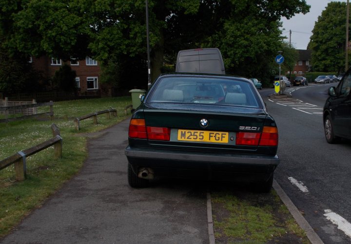 The BAD PARKING thread [vol3] - Page 324 - General Gassing - PistonHeads