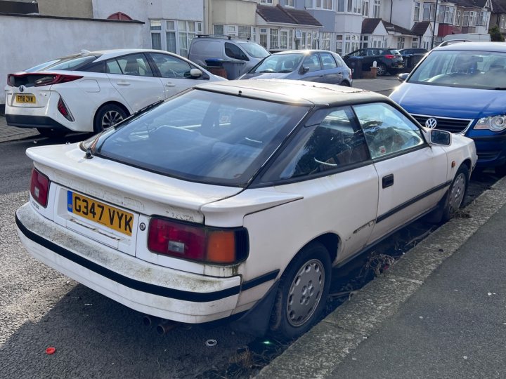 Spotted Ordinary Abandoned Vehicles - Page 119 - General Gassing - PistonHeads UK