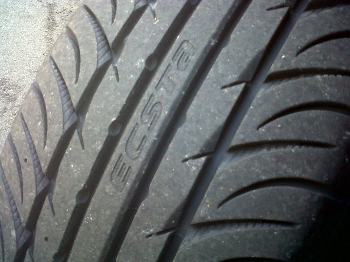Kumo Tyres Toyo Pistonheads