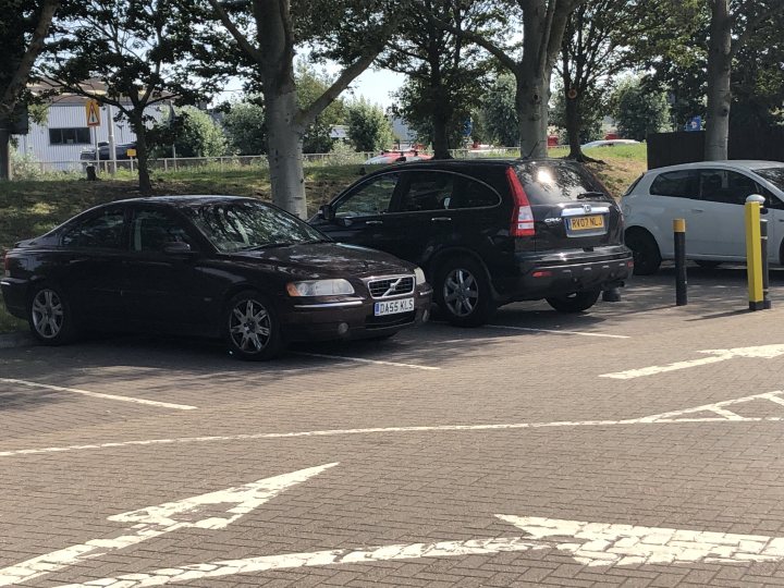 The BAD PARKING thread [vol4] - Page 241 - General Gassing - PistonHeads