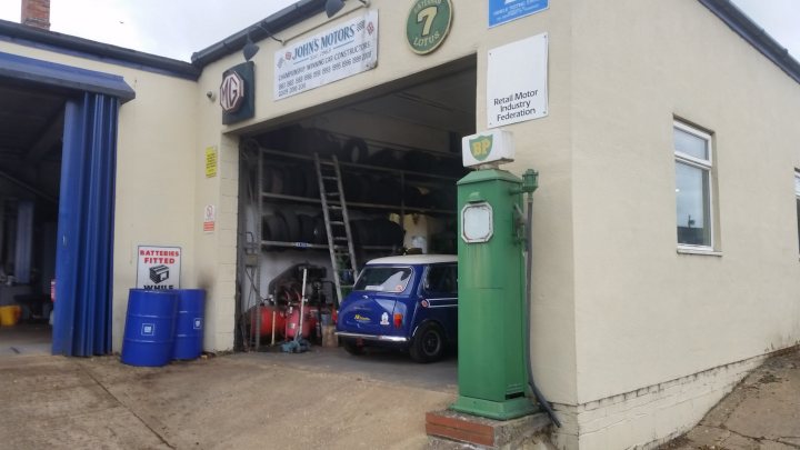 The Humer Unbeam Interesting Filling Stations Thread - Page 35 - General Gassing - PistonHeads